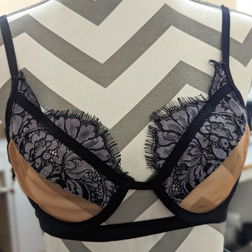 For Love And Lemons beautiful dainty lace Bra